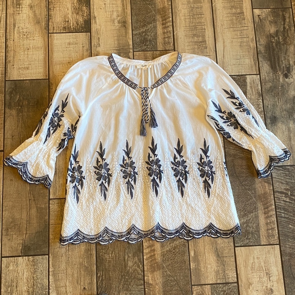 Key Mi White Blouse with Navy and white Embroidery
